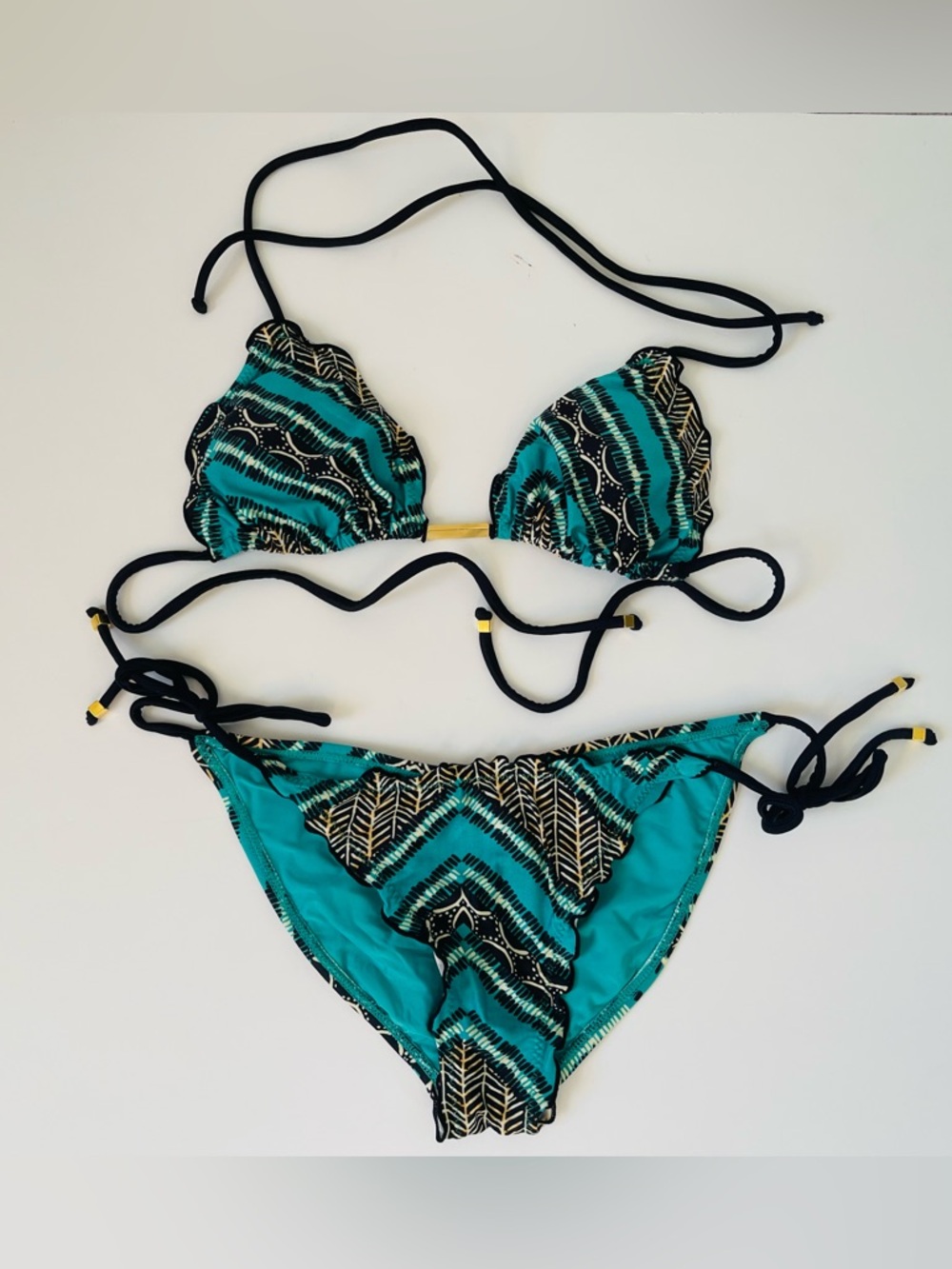 Vix Swimwear Black and Turquoise String Bikini Size M
